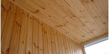 How to sheathe a balcony with a clapboard with your own hands