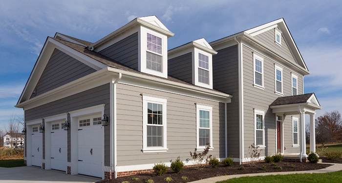 Siding allows you to insulate and decorate the building