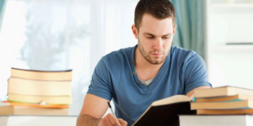 Тезисы на конференцию: как написать и почему заказать у компании “Аспирантура”