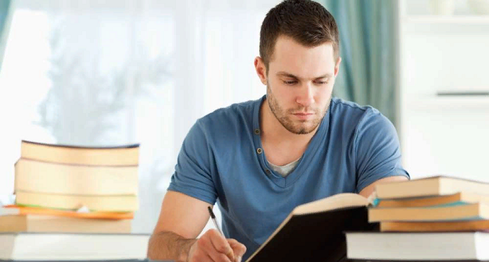 Тезисы на конференцию: как написать и почему заказать у компании “Аспирантура”