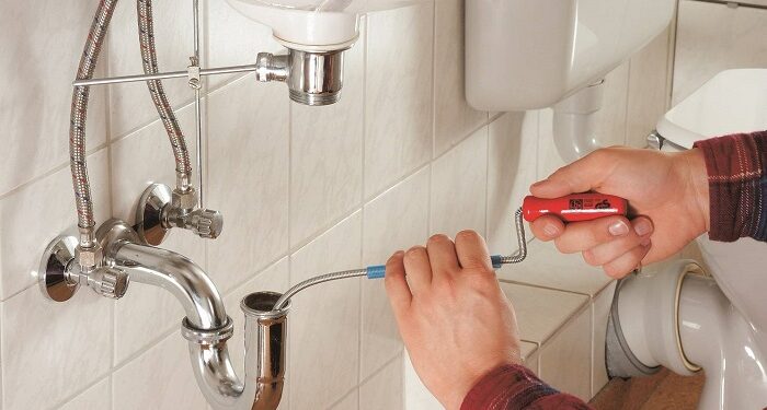 Усунення засмічення каналізації: у яких випадках необхідно звертатися до професіонала