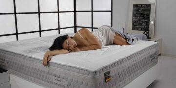 Достоинства беспружинных матрасов и их разновидности