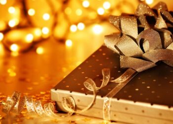 Покупка подарочных коробок оптом: выгодное предложение от надежной компании