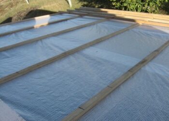 Гидробарьер для крыши: основные требования и установка