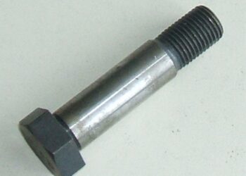 Болт DIN 610 призмовий з шестигранною головкою: особливості конструкції та застосування