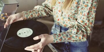 Как выбирать проигрыватель винила: его характеристики и достоинства