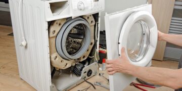 Почему стиральная машина трясется при отжиме