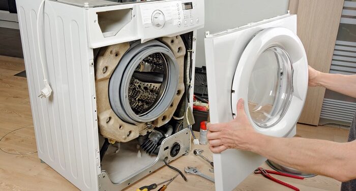 Почему стиральная машина трясется при отжиме