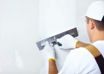 Шпаклевка стен: технология, способы и основные правила