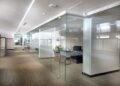 Перегородки из стекла для офиса: основные достоинства и установка