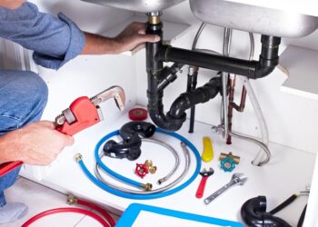 Как вызвать сантехника в Киеве и выполнить ремонт ванной комнаты