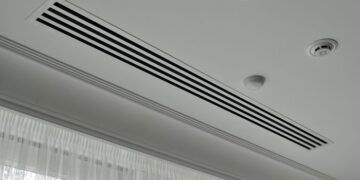 Щелевой диффузор для натяжных потолков и гипсокартона INTERIOR AIR — гарантия качества