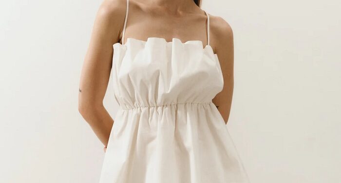 Літні образи для жінок: костюми, штани й топи, які створюють стиль